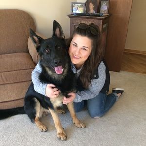 Meet your Posher, Macey